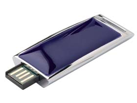 Набор: ручка шариковая, USB-флешка на 2 Гб